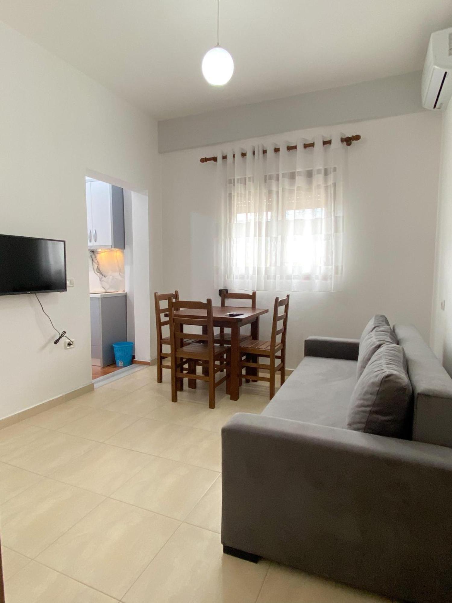 Family Apartments Himara Exterior photo